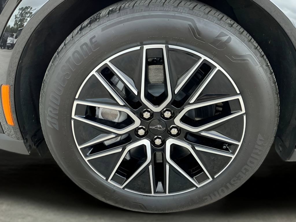 Certified 2025 Ford Mustang Mach-E Premium image 25