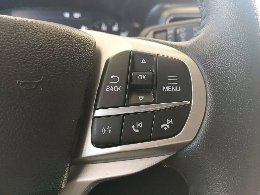 Certified 2024 Ford Explorer XLT w/ Equipment Group 202A AWD/4WD image 18