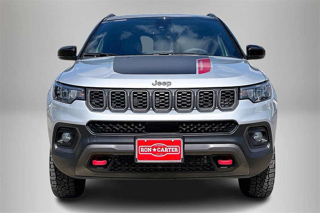 Used 2024 Jeep Compass Trailhawk image 6
