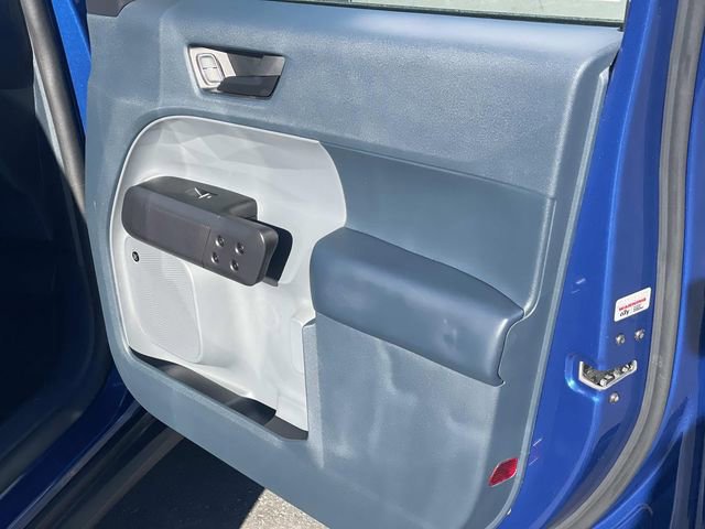 Certified 2024 Ford Maverick Lariat w/ Black Appearance Package image 33