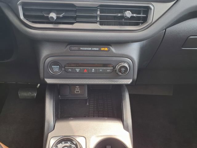 Certified 2025 Ford Bronco Sport Outer Banks w/ Outer Banks Tech Package+ AWD/4WD image 24