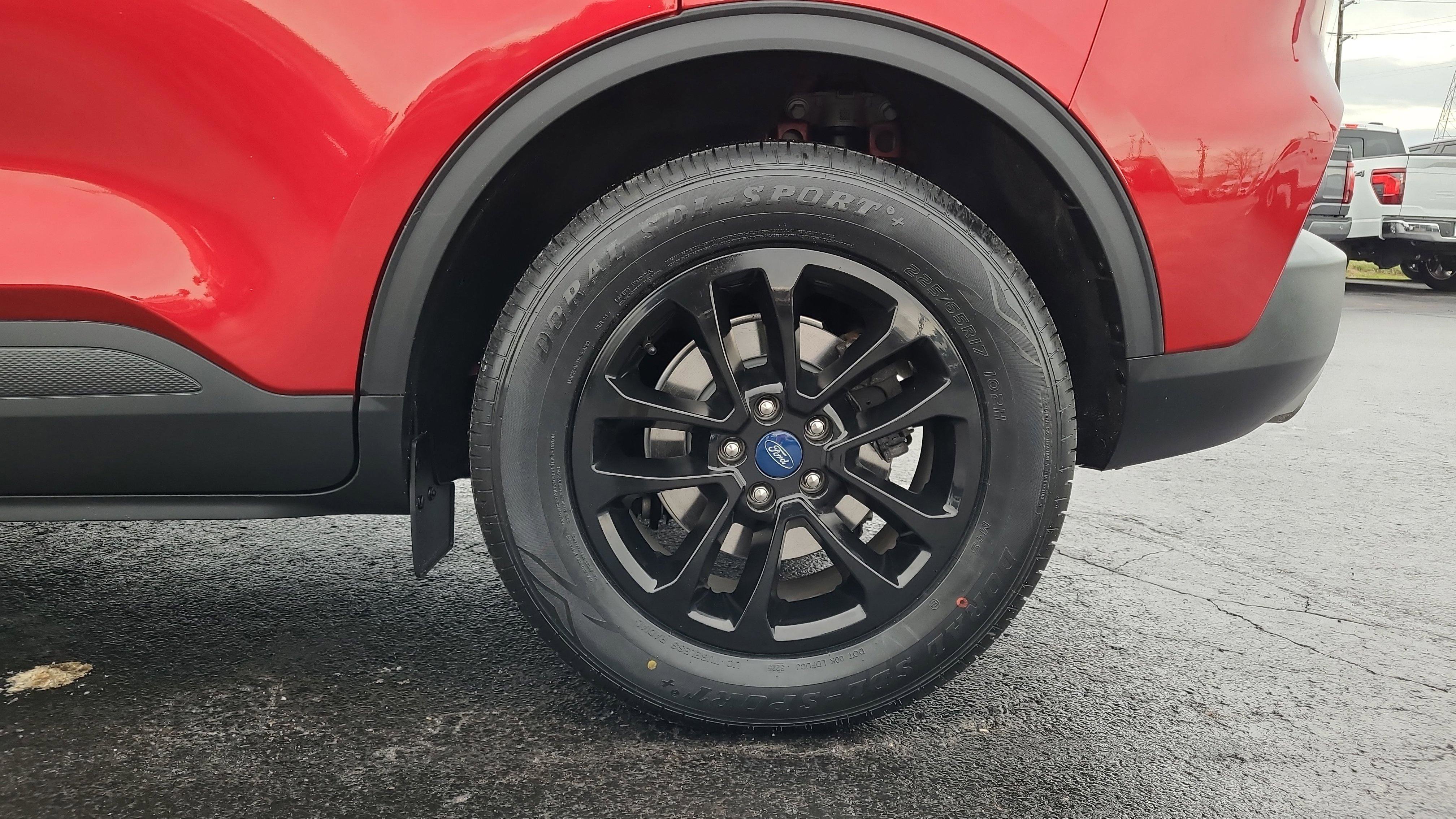 Certified 2022 Ford Escape SE w/ Cold Weather Package image 26