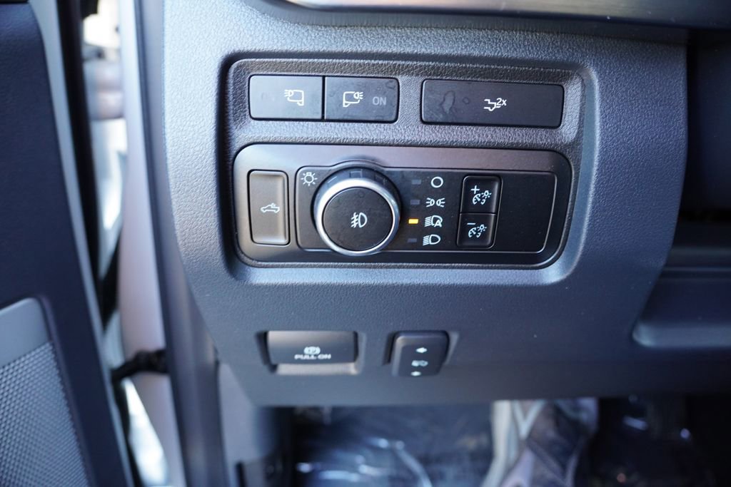 Certified 2023 Ford F350 Lariat w/ Chrome Package image 25