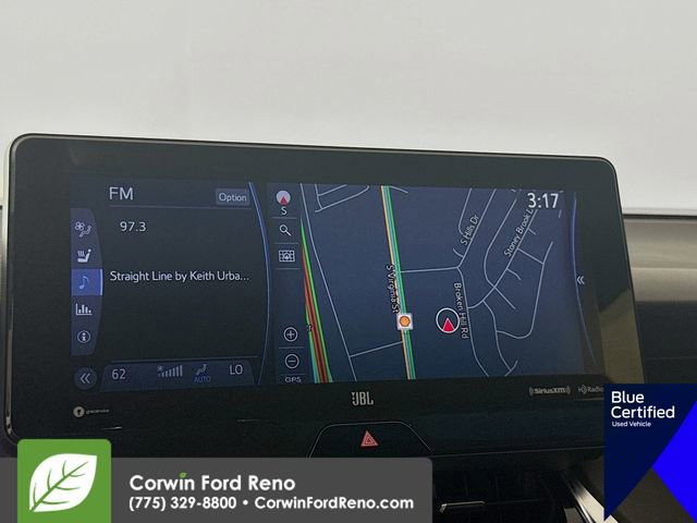 Used 2022 Toyota Venza Limited image 16