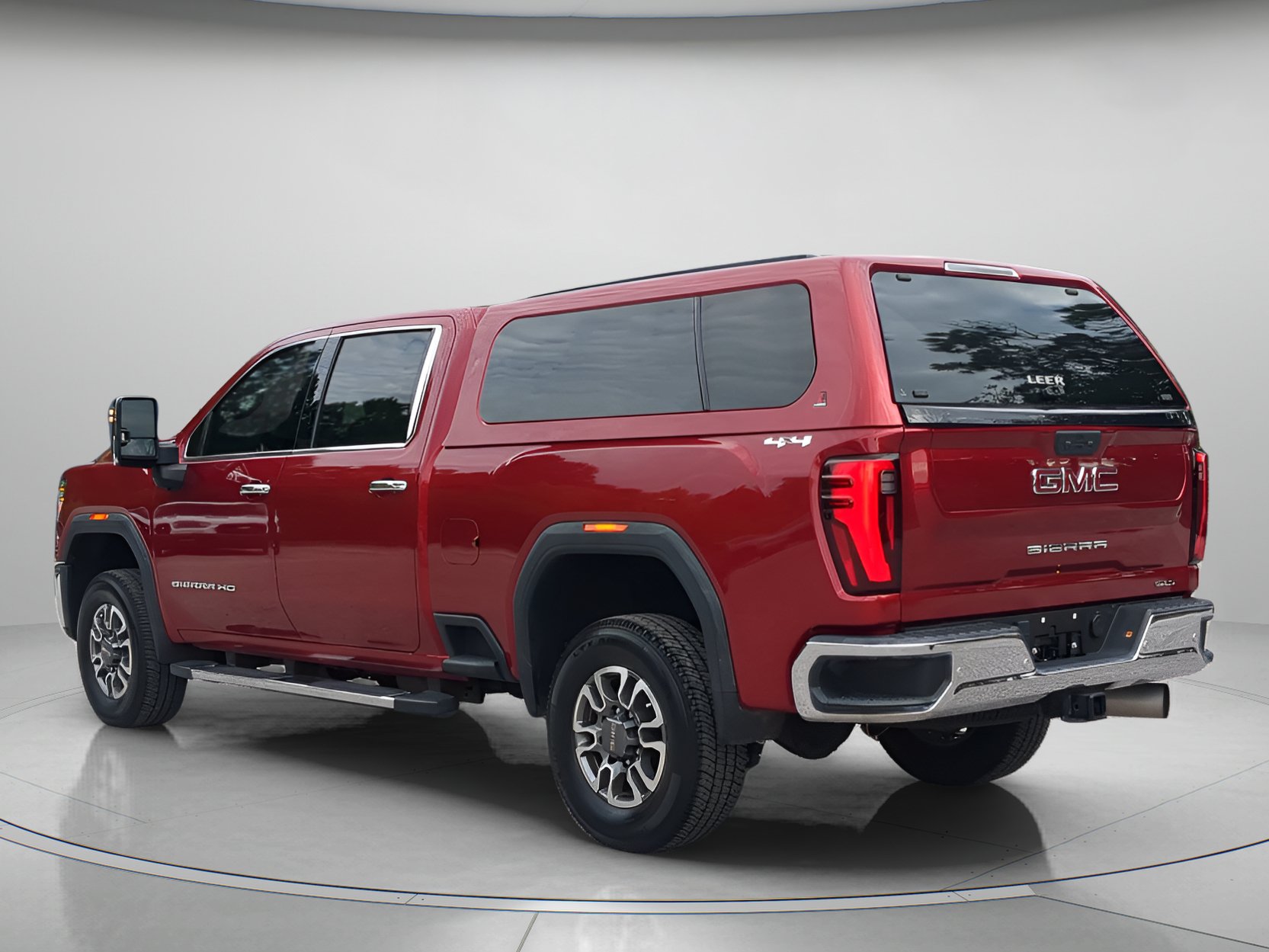 Used 2024 GMC Sierra 2500 SLT w/ SLT Premium Package AWD/4WD image 42