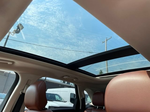 Certified 2019 Ford Edge Titanium w/ Equipment Group 301A AWD/4WD image 38