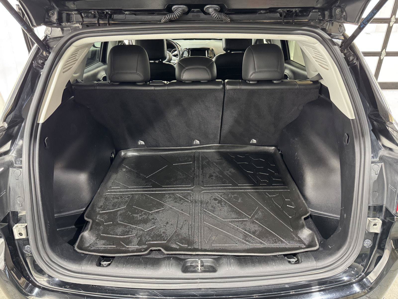 Used 2021 Jeep Compass Limited AWD/4WD image 46