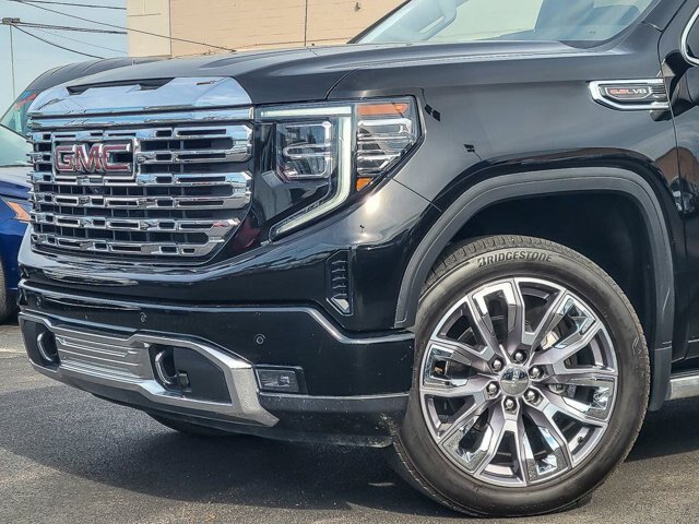 Used 2023 GMC Sierra 1500 Denali AWD/4WD image 3
