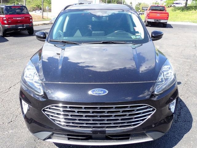 Certified 2022 Ford Escape Titanium w/ Titanium Elite Package AWD/4WD image 9