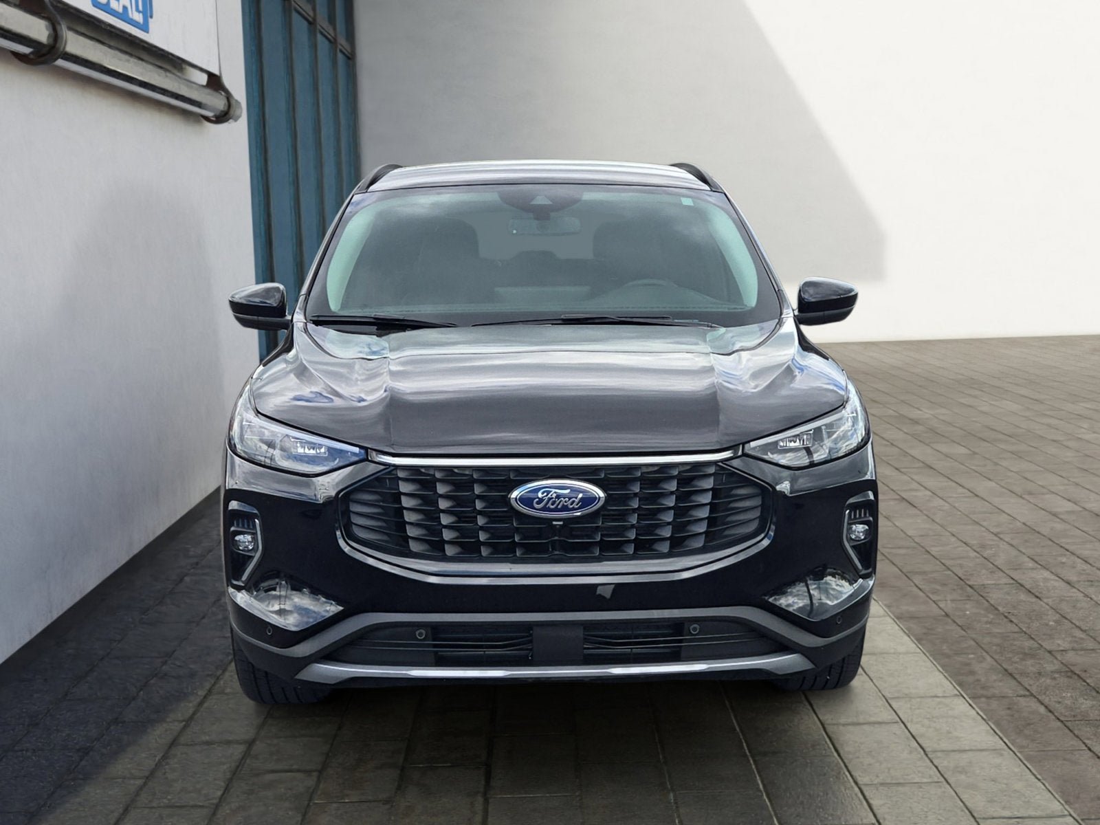 Certified 2023 Ford Escape Platinum AWD/4WD image 8
