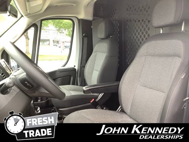 Used 2025 RAM ProMaster 2500 w/ U-Haul Equipment Group FWD image 10