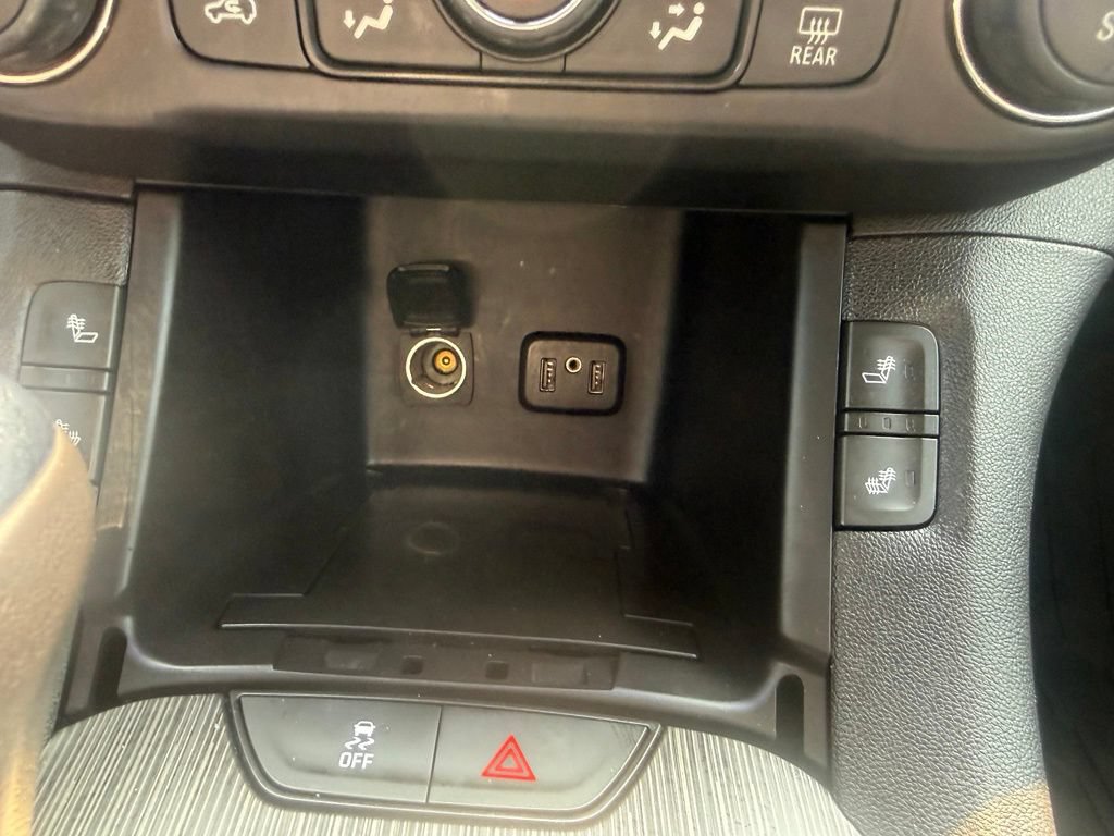 Used 2019 GMC Acadia SLT w/ LPO, Floor Liner Package AWD/4WD image 30