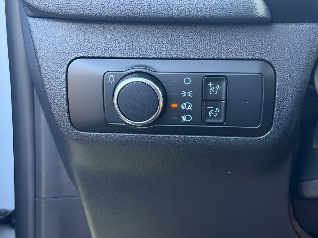 Certified 2025 Ford Escape Active AWD/4WD image 22