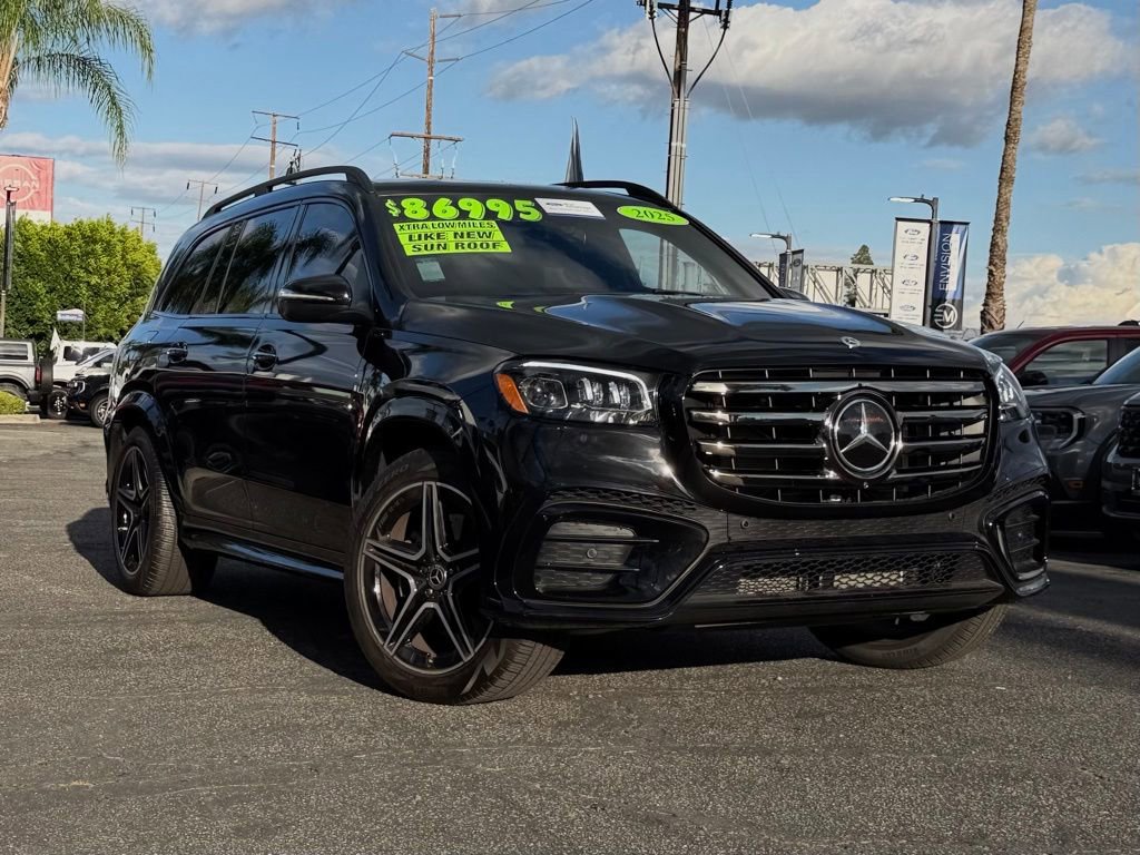 Used 2025 Mercedes-Benz GLS 450 4MATIC image 3