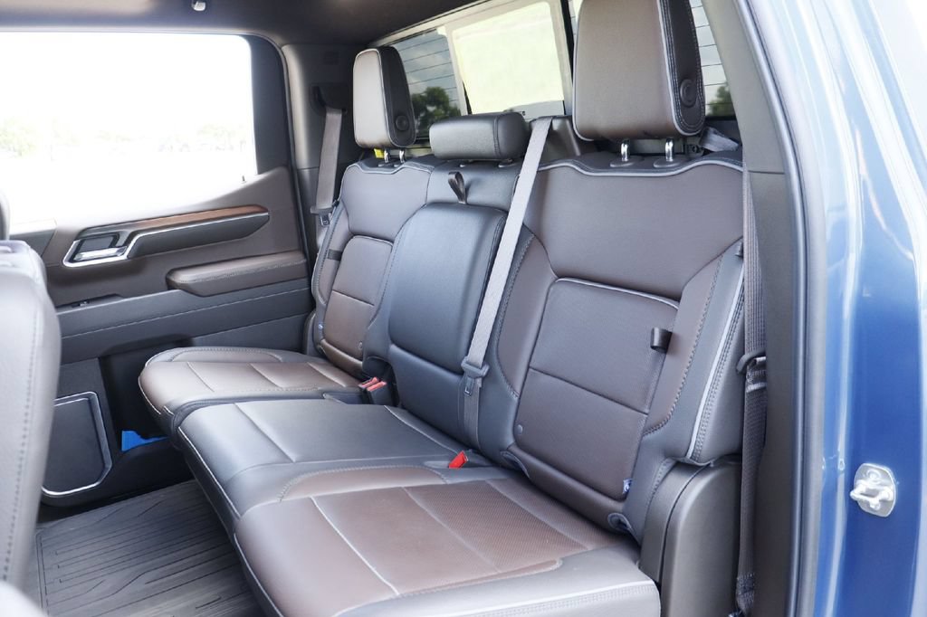 Used 2025 GMC Sierra 1500 Denali AWD/4WD image 23