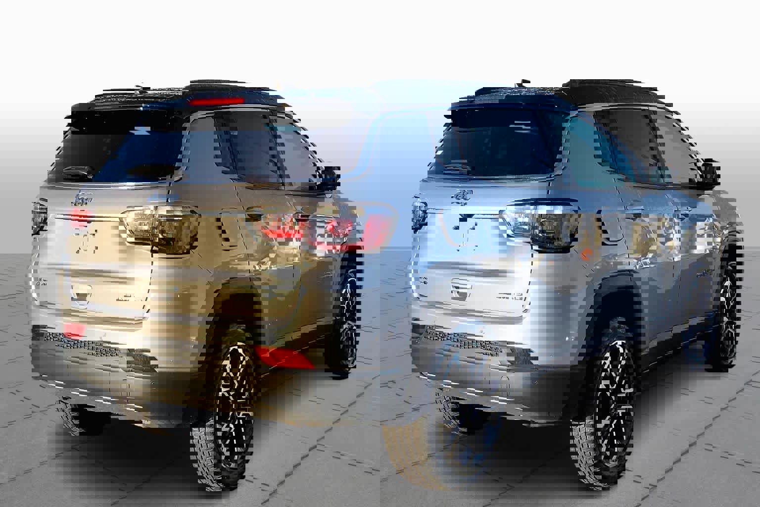 Used 2024 Jeep Compass Limited image 12