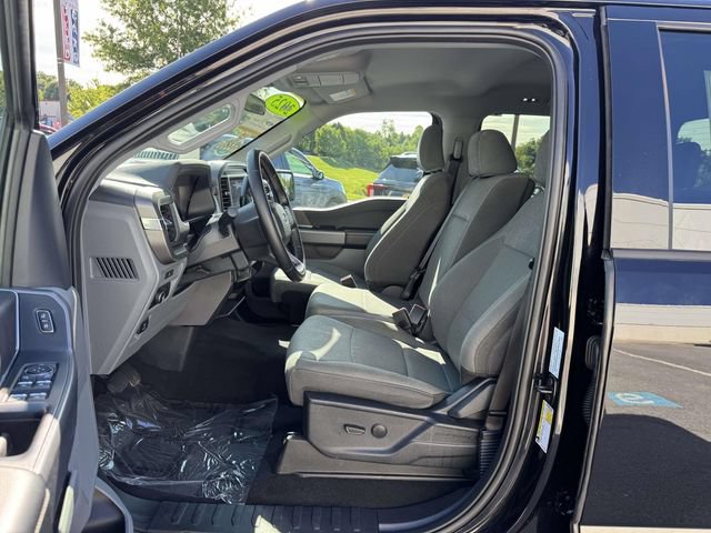 Certified 2025 Ford F150 XLT w/ Equipment Group 301A Standard AWD/4WD image 17