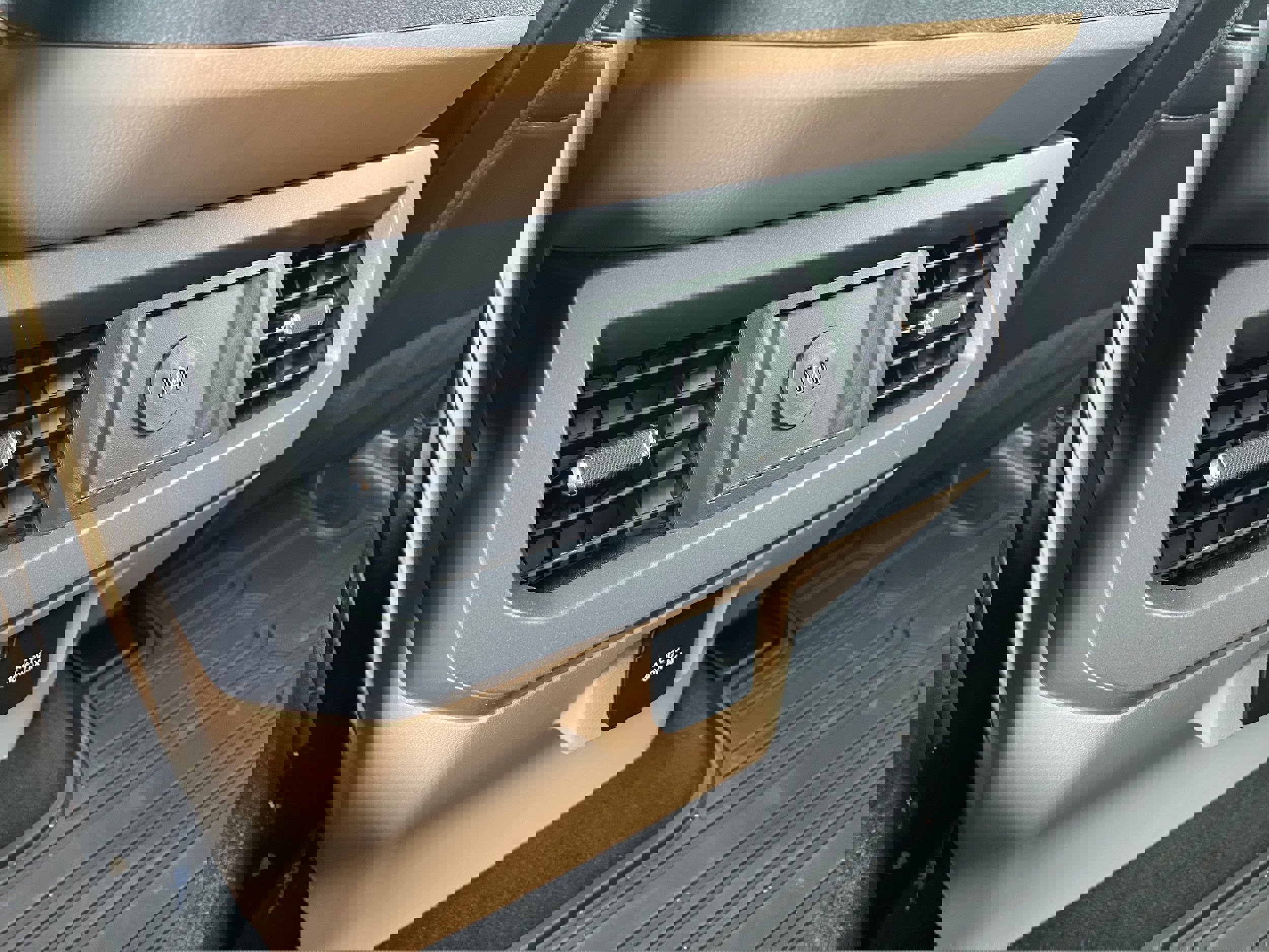 Certified 2025 Ford F550 Lariat image 14