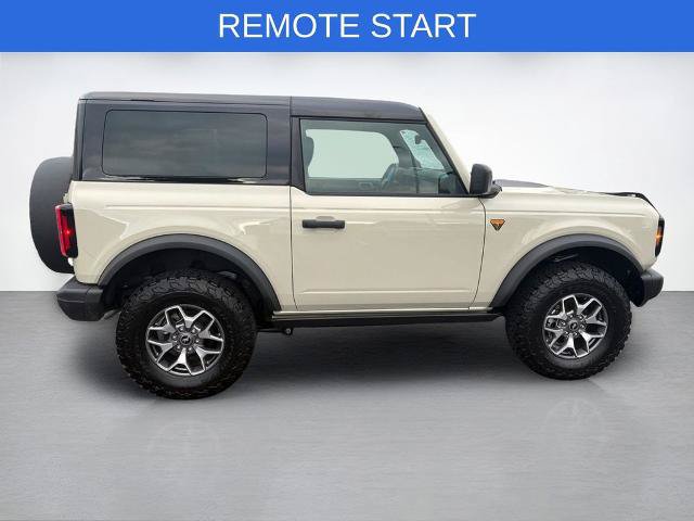 Certified 2025 Ford Bronco Badlands AWD/4WD image 3