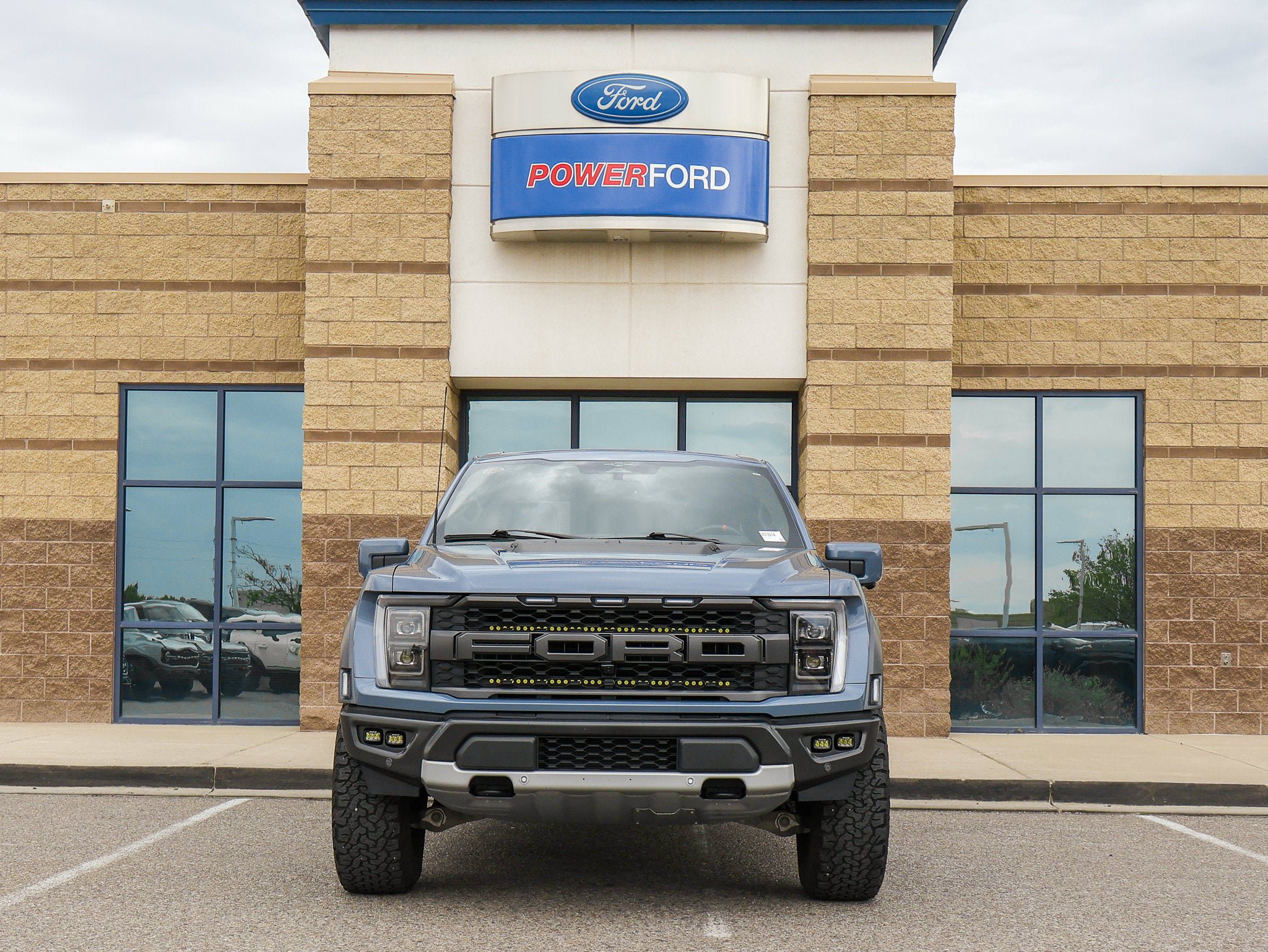 Certified 2023 Ford F150 Raptor w/ Raptor 37 Performance Package AWD/4WD image 3