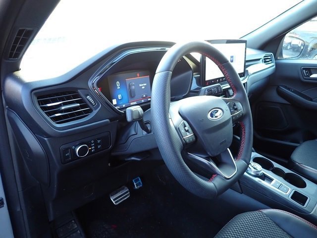 Certified 2024 Ford Escape ST-Line w/ Tech Pack #1 image 14