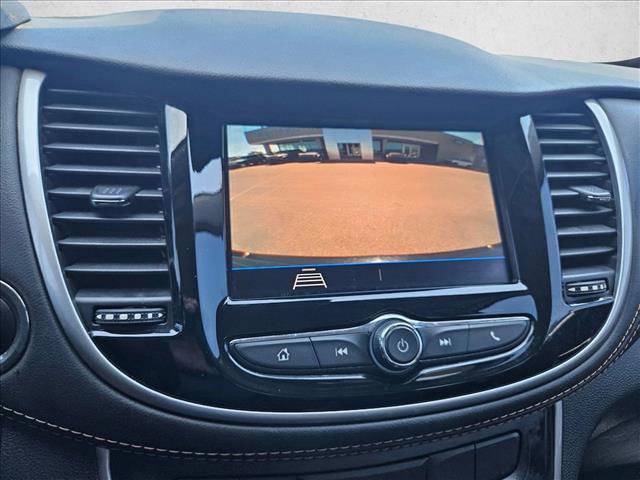 Used 2021 Chevrolet Trax LT w/ Midnight Edition FWD image 14
