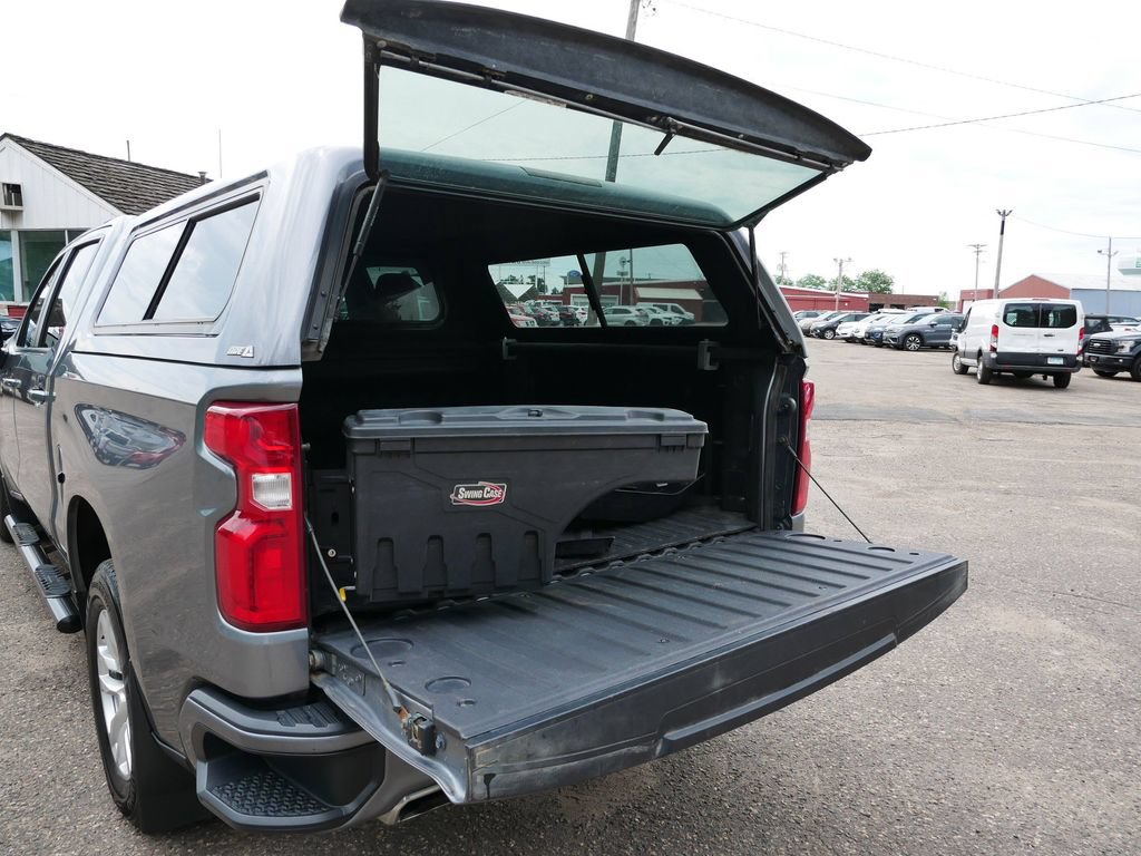 Used 2022 Chevrolet Silverado 1500 RST AWD/4WD image 10