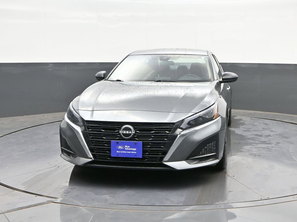 Used 2025 Nissan Altima 2.5 SV FWD image 25