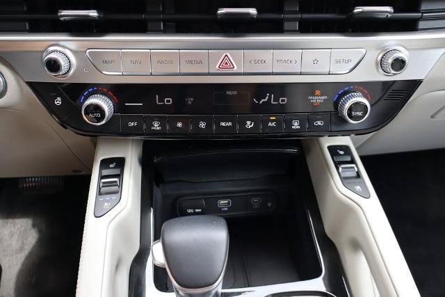 Used 2023 Kia Telluride EX w/ EX Captain's Chair Package AWD/4WD image 9