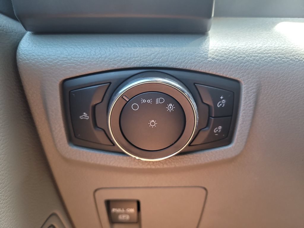 Certified 2018 Ford F150 XL w/ XL Power Equipment Group AWD/4WD image 23