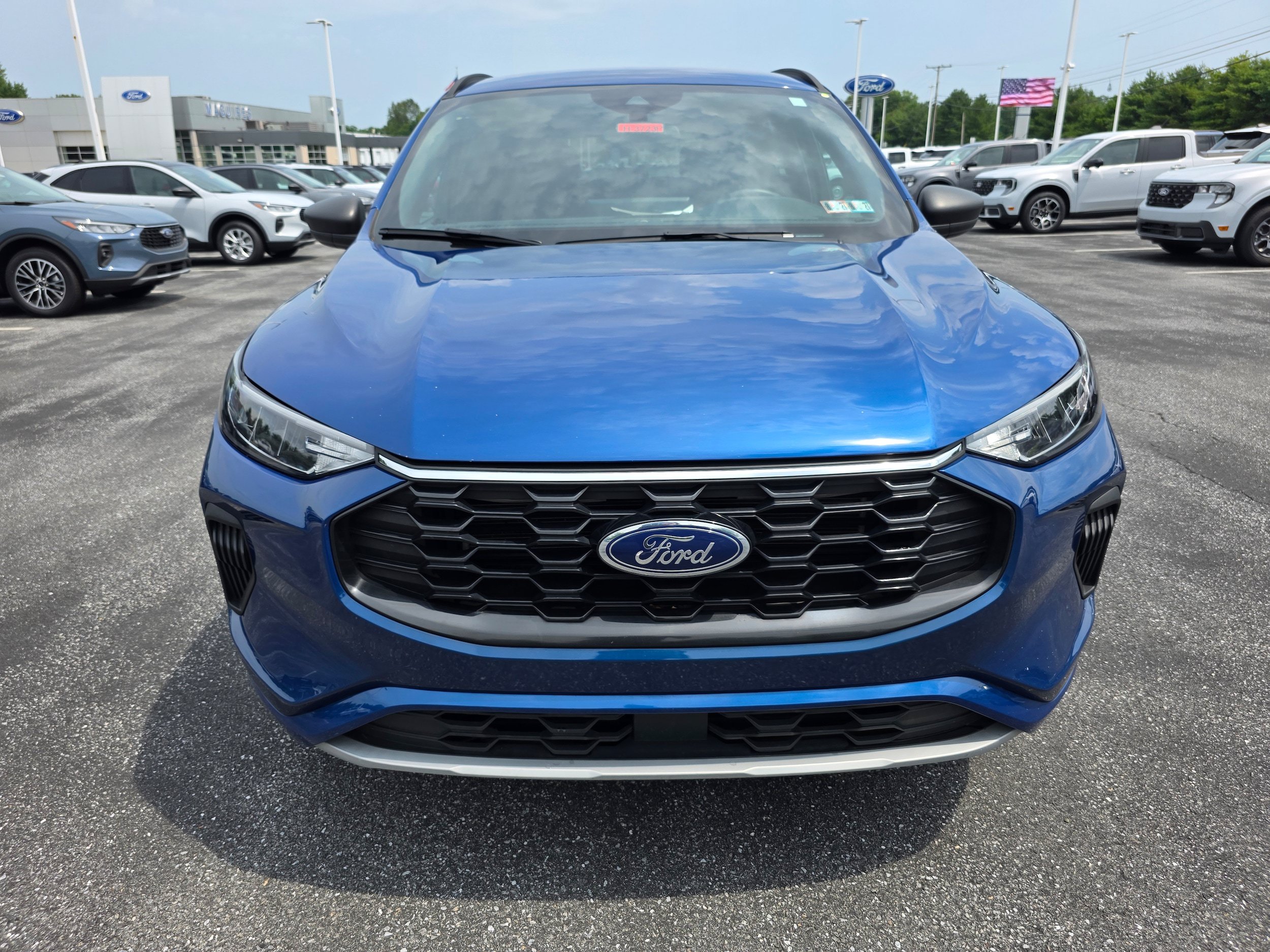Certified 2023 Ford Escape ST-Line w/ Tech Pack #1 AWD/4WD image 8