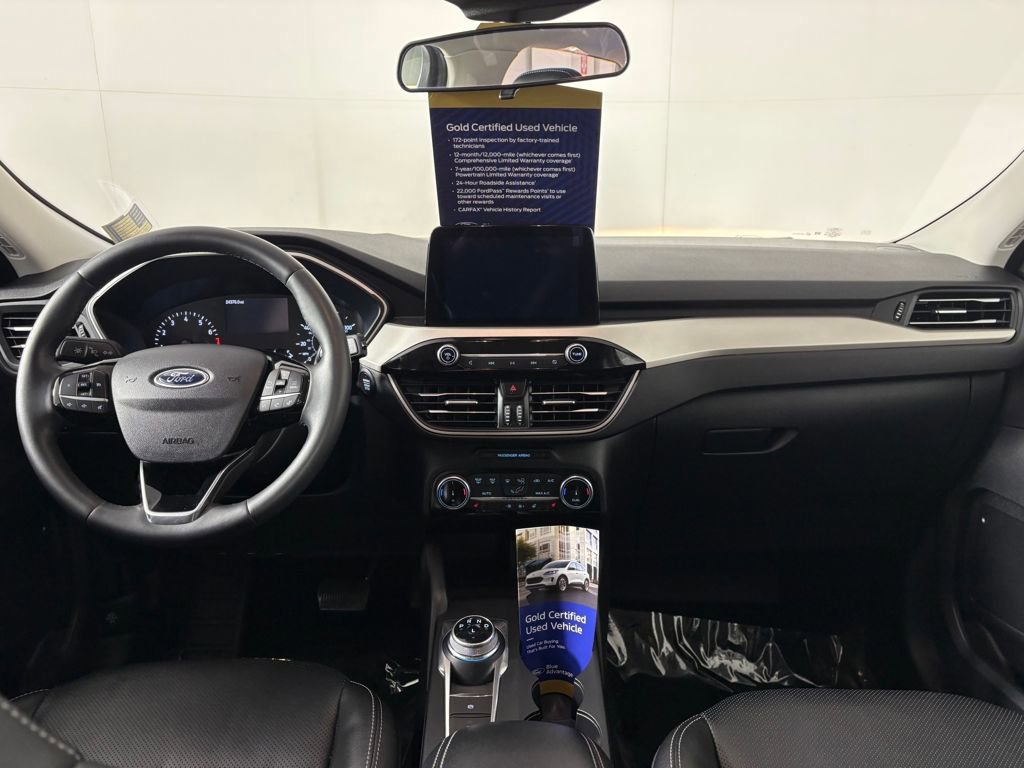 Certified 2022 Ford Escape SEL image 28