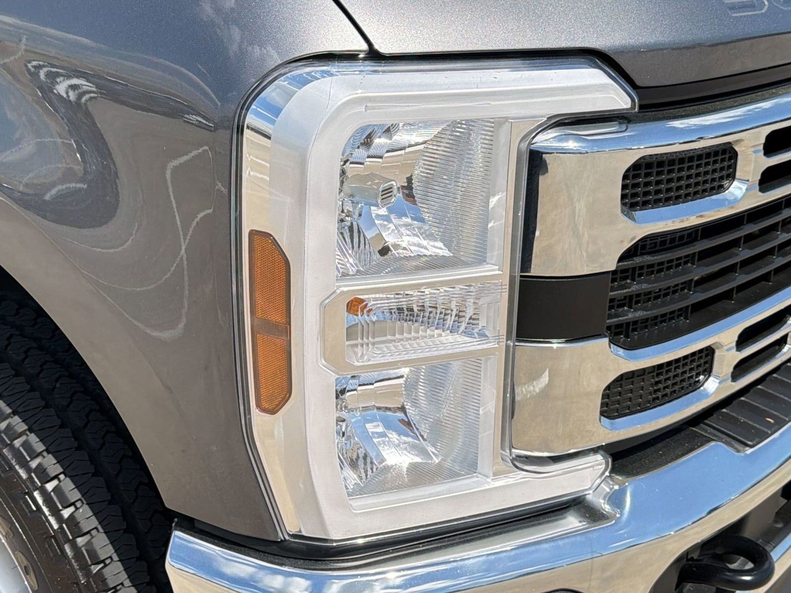 Certified 2025 Ford F250 XLT image 11