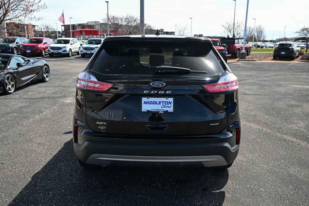 Certified 2024 Ford Edge SEL w/ Convenience Package AWD/4WD image 6