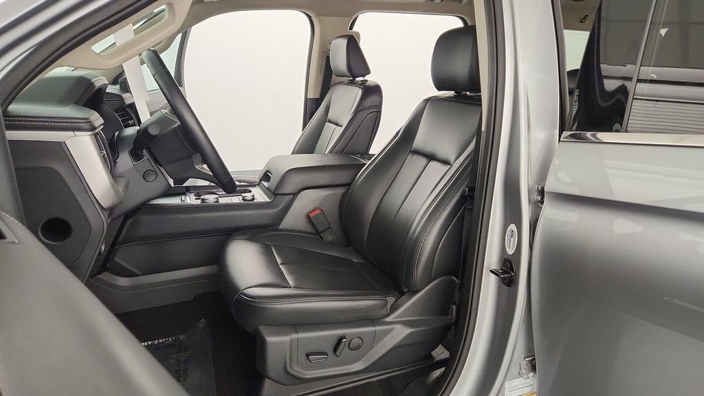 Certified 2024 Ford Expedition XLT AWD/4WD image 15