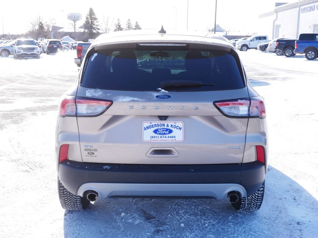 Certified 2020 Ford Escape SE image 6