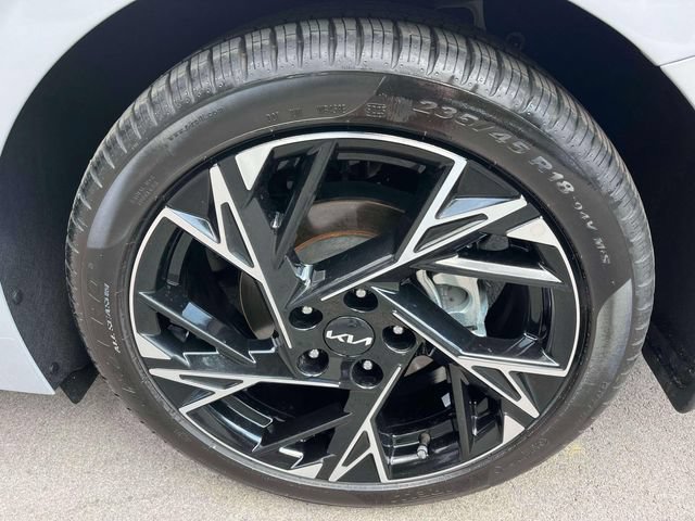 Used 2025 Kia K5 GT-Line w/ GT-Line Premium Package AWD/4WD image 11
