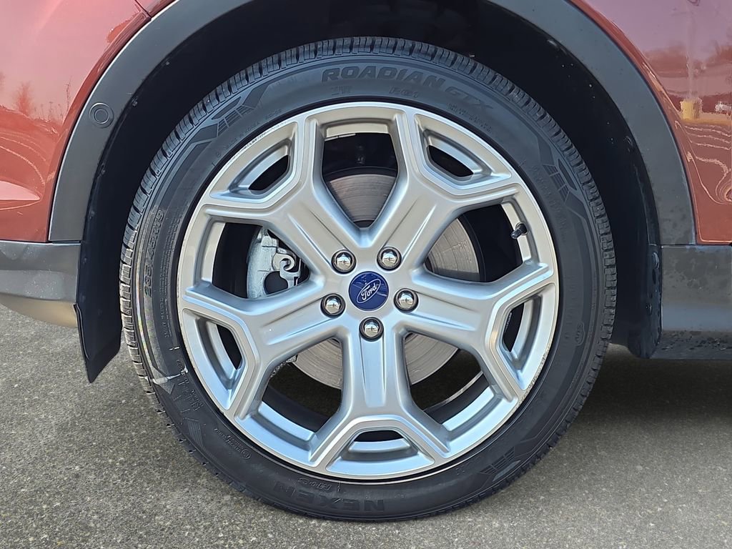 Certified 2018 Ford Escape Titanium w/ Ford Safe & Smart Package image 29