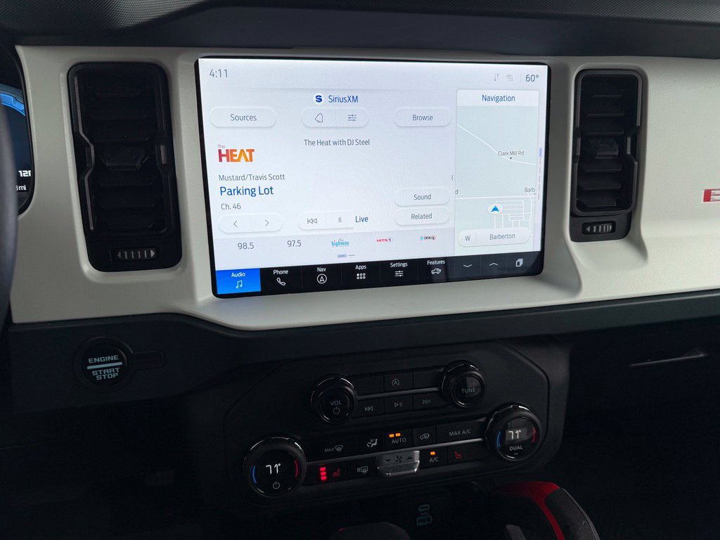 Certified 2025 Ford Bronco Heritage Edition AWD/4WD image 28