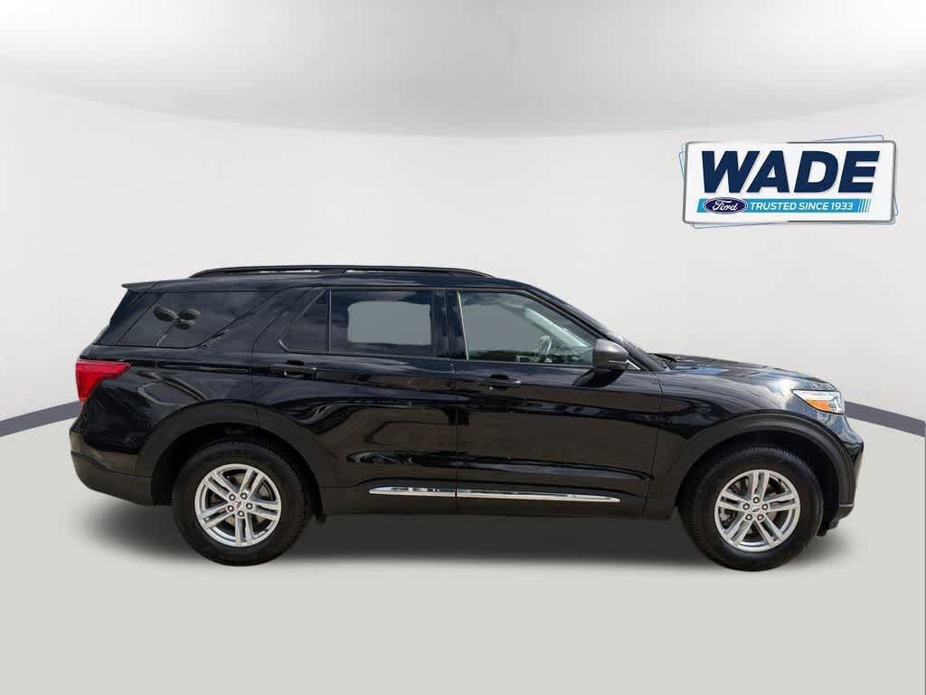 Certified 2023 Ford Explorer XLT w/ Equipment Group 202A AWD/4WD image 4