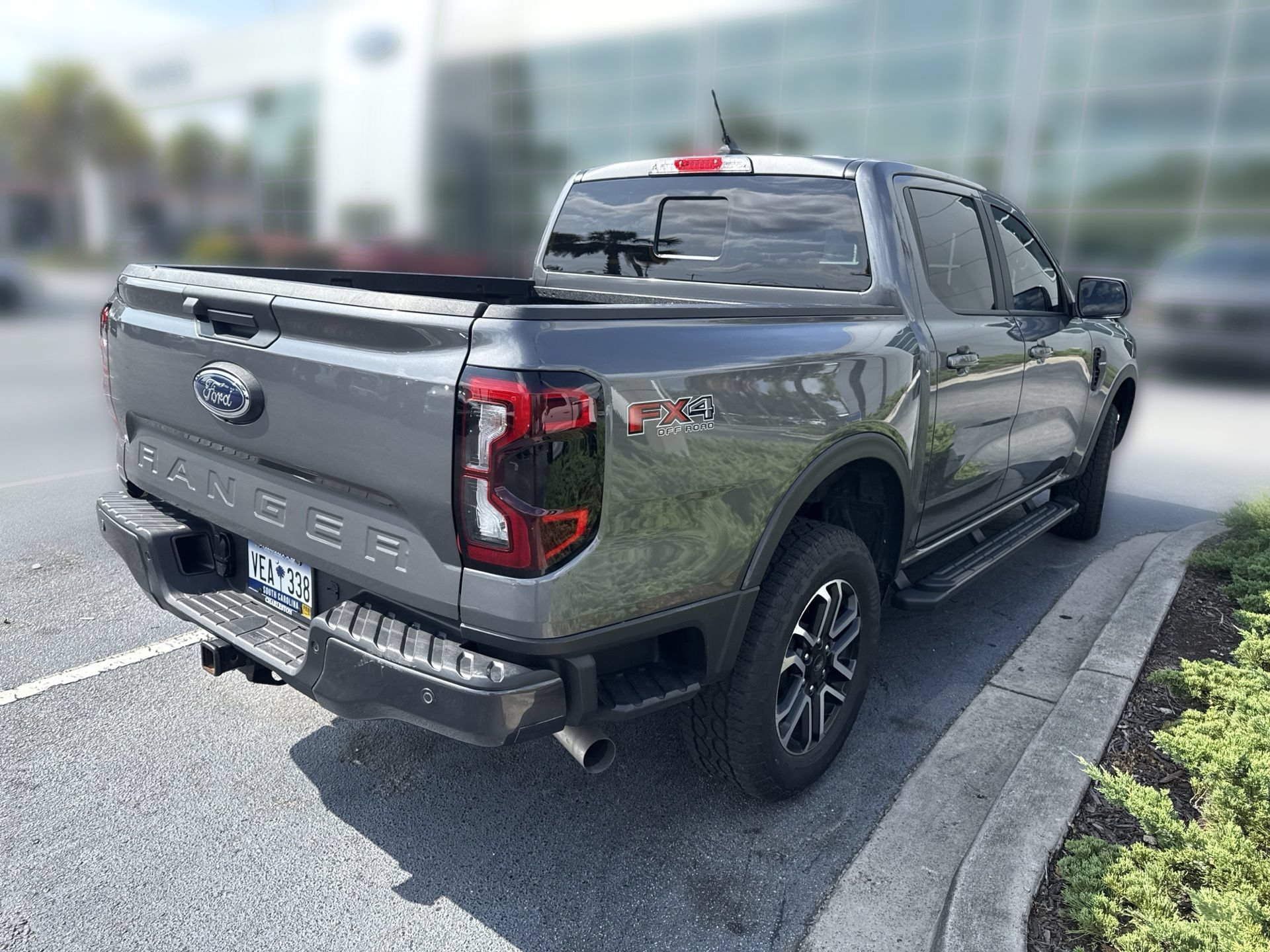 Certified 2025 Ford Ranger Lariat w/ FX4 Off-Road Package AWD/4WD image 4