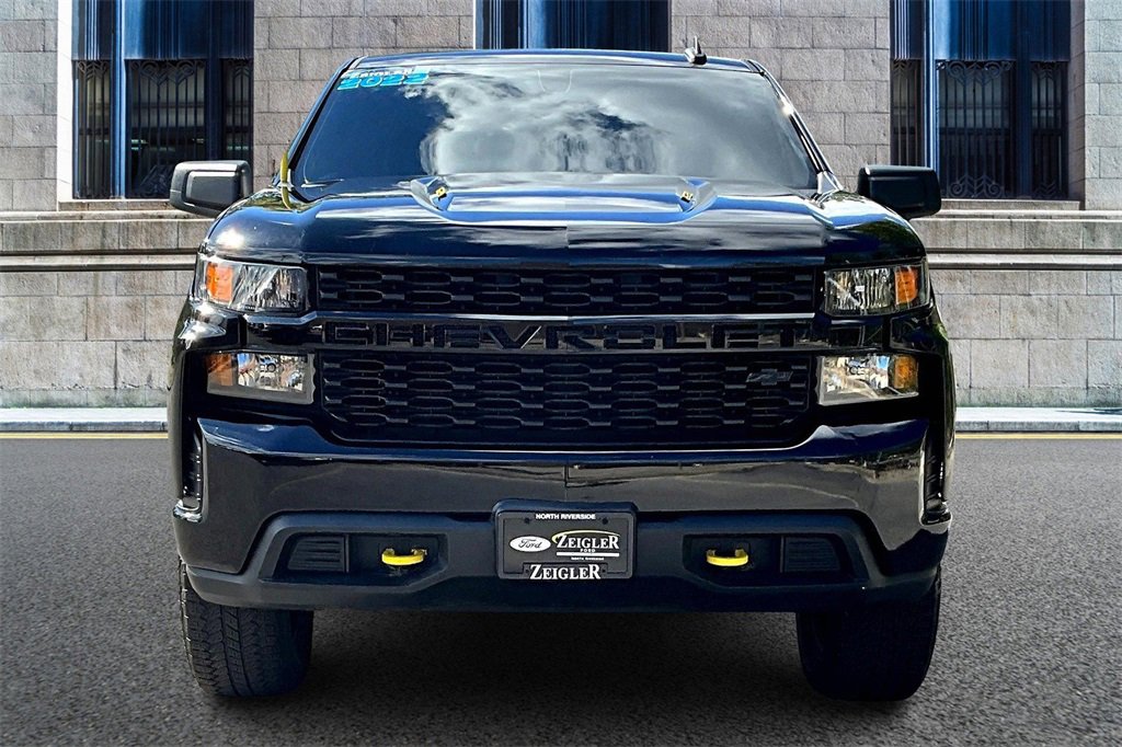 Used 2022 Chevrolet Silverado 1500 Custom Trail Boss w/ LPO, Dark Essentials Package image 3