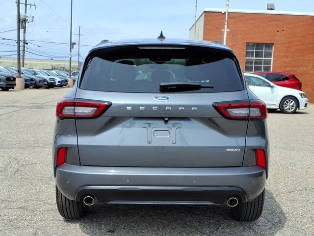 Certified 2024 Ford Escape ST-Line w/ Tech Pack #1 AWD/4WD image 19