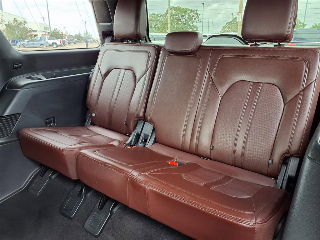 Certified 2023 Ford Expedition Limited image 27
