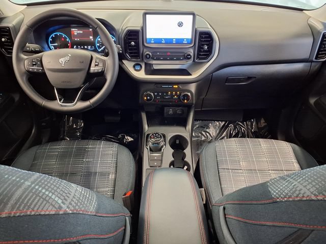 Certified 2024 Ford Bronco Sport Heritage w/ Heritage Convenience Package AWD/4WD image 9