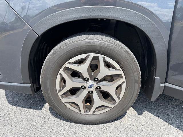 Used 2022 Subaru Forester Premium AWD/4WD image 19