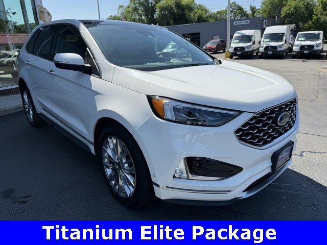 Certified 2022 Ford Edge Titanium w/ Equipment Group 301A image 8