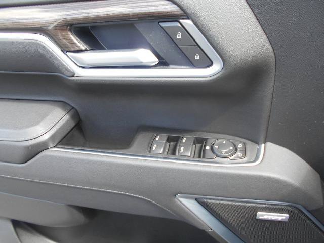 Used 2026 Chevrolet Silverado 1500 RST AWD/4WD image 5