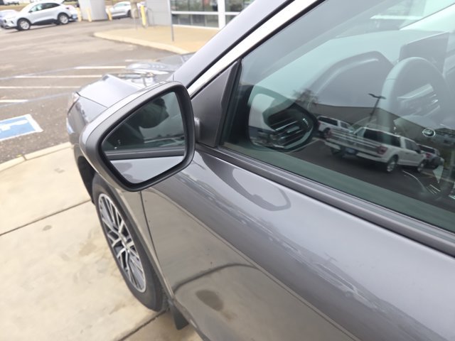 Certified 2023 Ford Escape SE image 10