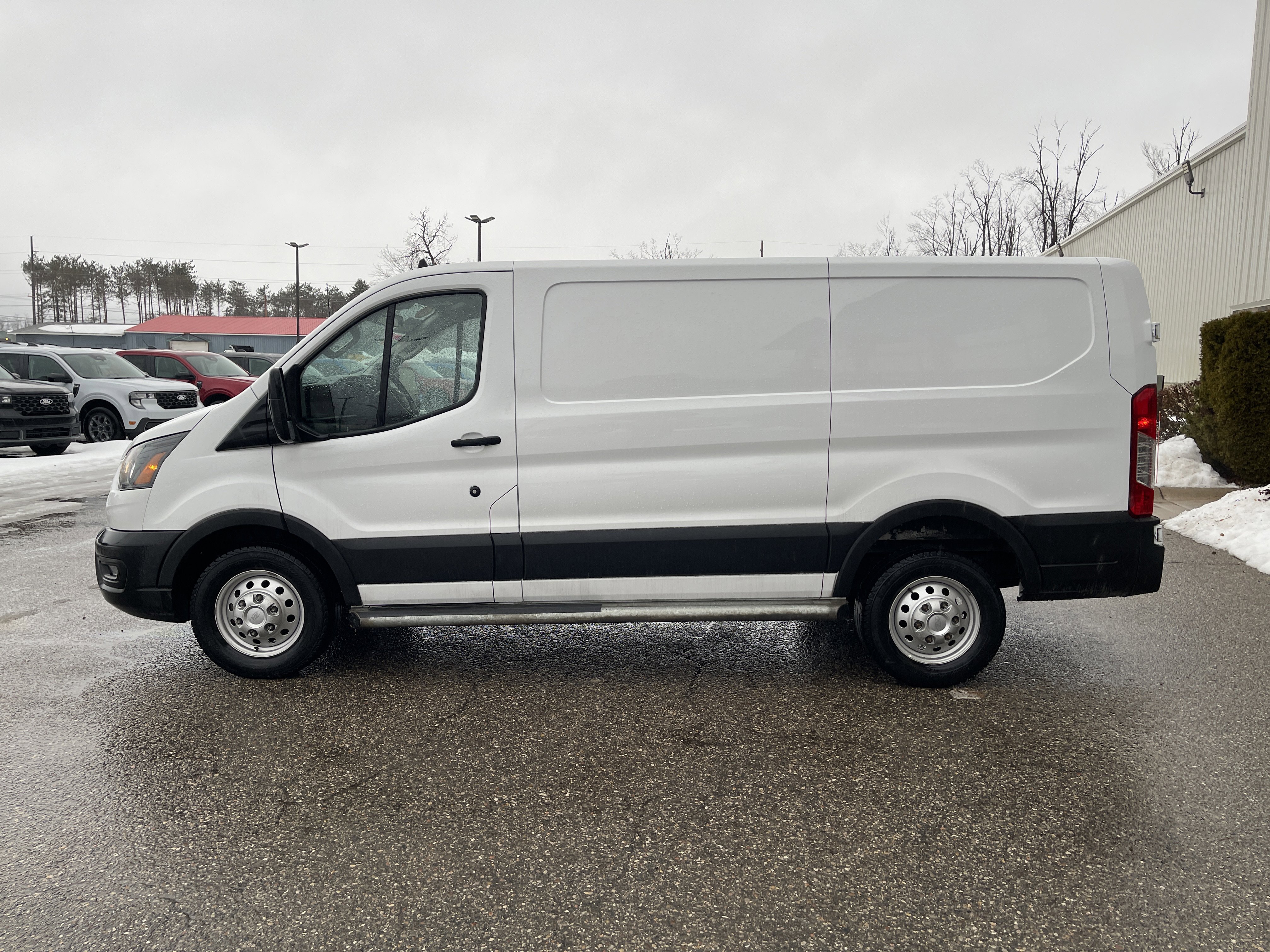 Certified 2023 Ford Transit 250 Low Roof AWD w/ Exterior Upgrade Package image 7